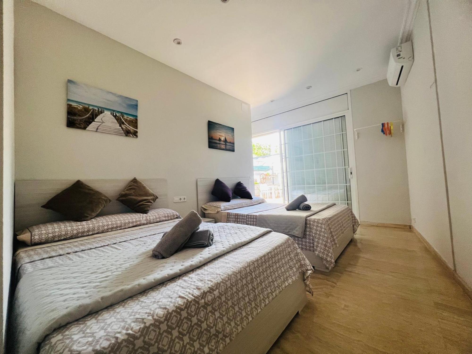 Apartamentos Playa Badalona Eksteriør billede