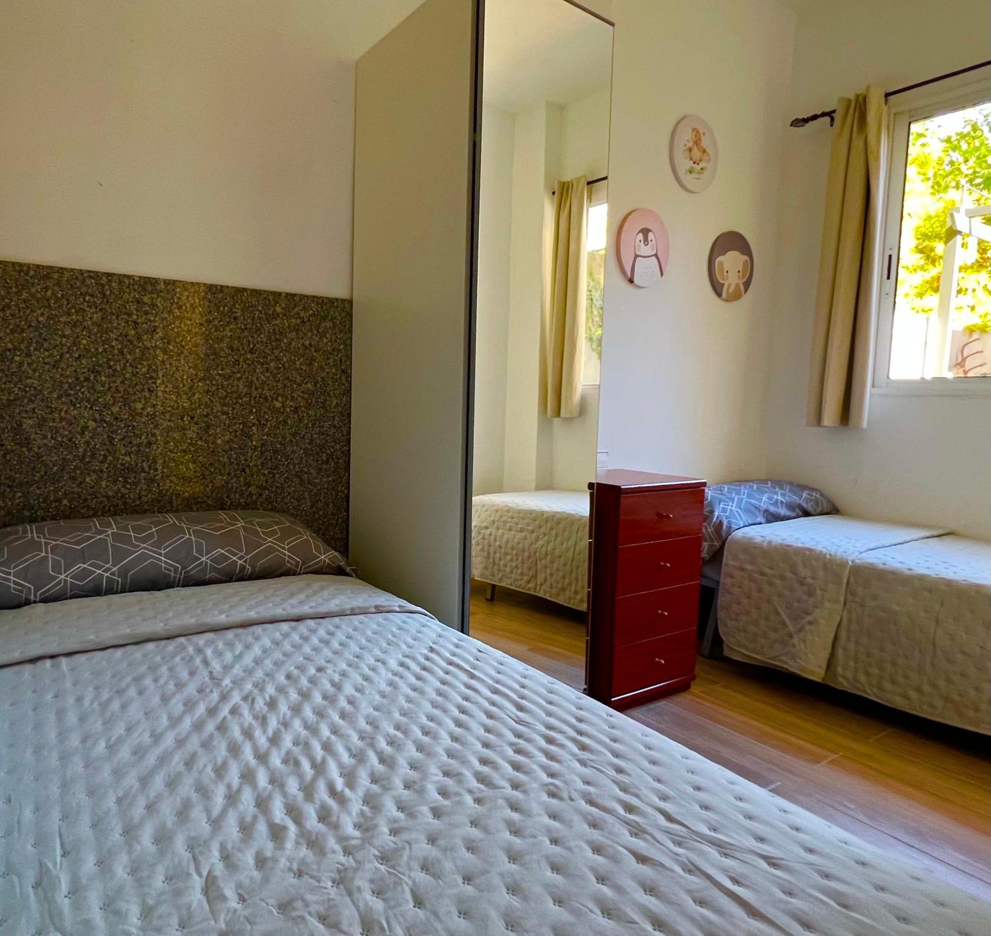 Apartamentos Playa Badalona Eksteriør billede